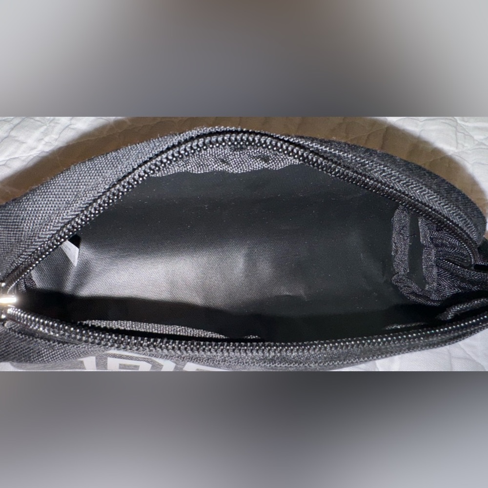 🩷NWOT VS PINK COSMETIC POUCH🩷 - Picture 7 of 8